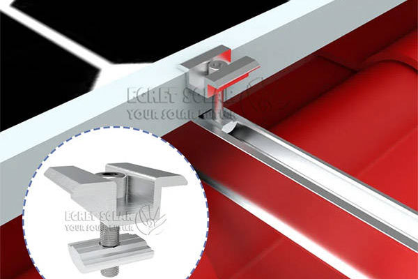 Apa peran Clamp Panel Surya ing sistem panel surya?